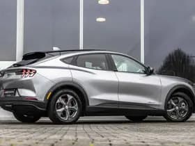 Ford Mustang thumbnail 3