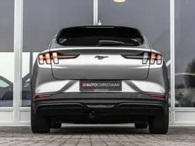 Ford Mustang thumbnail 5