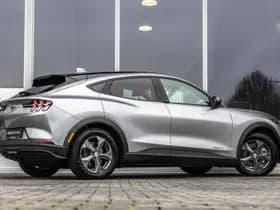 Ford Mustang thumbnail 45
