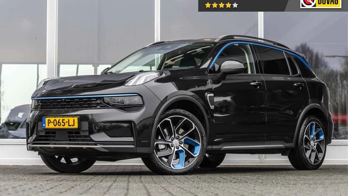 Lynk & Co 01 — foto 1