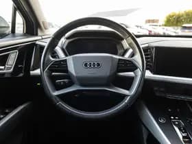 Audi Q4 e-tron thumbnail 8