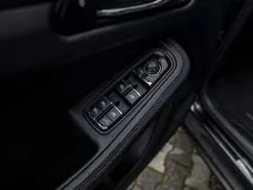 Porsche Macan thumbnail 22