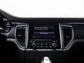Porsche Macan thumbnail 29