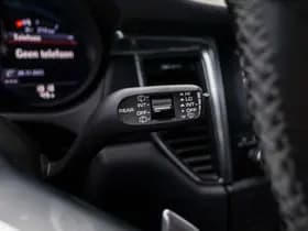 Porsche Macan thumbnail 37