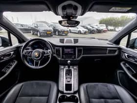 Porsche Macan thumbnail 48