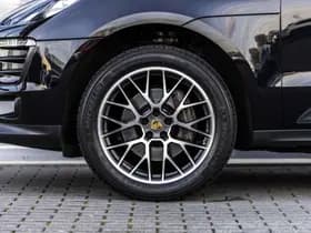 Porsche Macan thumbnail 61