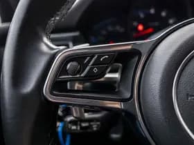 Porsche Macan thumbnail 74