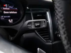 Porsche Macan thumbnail 78