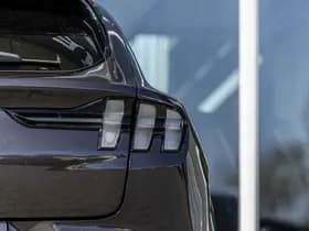 Ford Mustang thumbnail 41