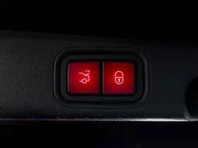 Mercedes-Benz E-Klasse thumbnail 41