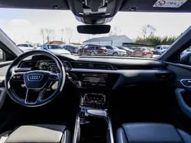 Audi e-tron thumbnail 32