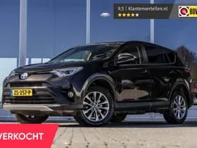 Toyota RAV4 thumbnail 2