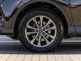Toyota RAV4 thumbnail 21