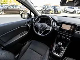 Renault Captur thumbnail 21