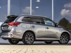 Mitsubishi Outlander thumbnail 45