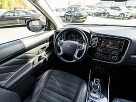 Mitsubishi Outlander thumbnail 65