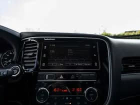 Mitsubishi Outlander thumbnail 70
