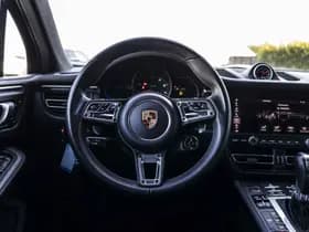 Porsche Macan thumbnail 8