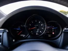 Porsche Macan thumbnail 9