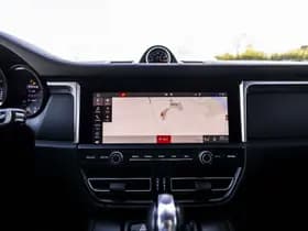 Porsche Macan thumbnail 89