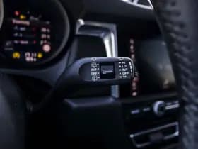 Porsche Macan thumbnail 97