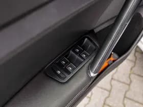 Volkswagen Golf thumbnail 21