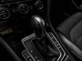 Volkswagen Golf thumbnail 23