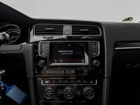 Volkswagen Golf thumbnail 27