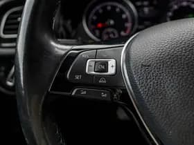 Volkswagen Golf thumbnail 31