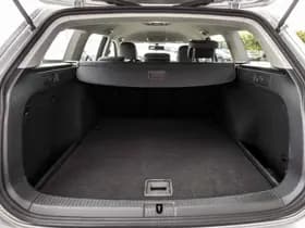 Volkswagen Golf thumbnail 36