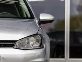 Volkswagen Golf thumbnail 55