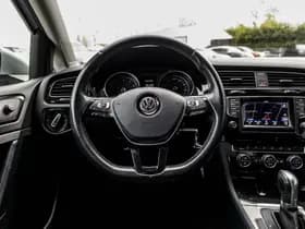 Volkswagen Golf thumbnail 8