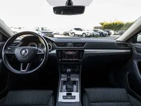 Škoda Superb thumbnail 18