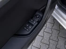 Škoda Superb thumbnail 23