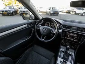 Škoda Superb thumbnail 57