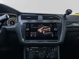 Volkswagen Tiguan thumbnail 31