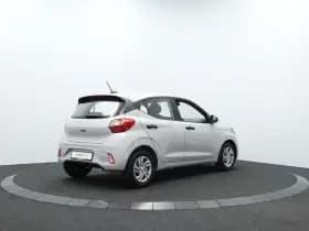 Hyundai i10 thumbnail 2