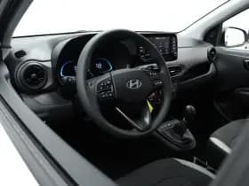 Hyundai i10 thumbnail 3