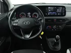 Hyundai i10 thumbnail 3