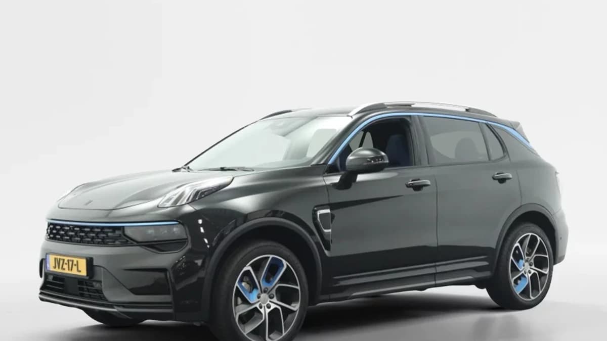 Lynk & Co 01 — foto 1