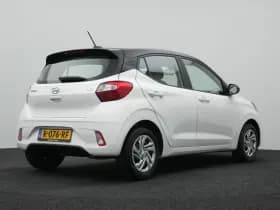 Hyundai i10 thumbnail 2