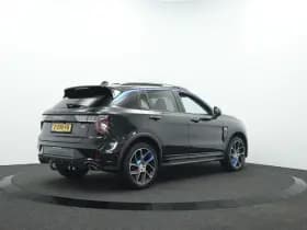 Lynk & Co 01 thumbnail 2