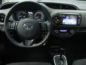 Toyota Yaris thumbnail 3