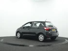 Toyota Yaris thumbnail 10