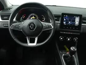 Renault Captur thumbnail 3