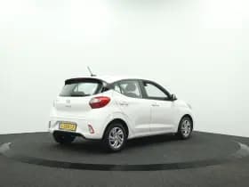 Hyundai i10 thumbnail 2