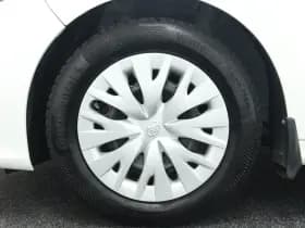 Toyota Yaris thumbnail 6