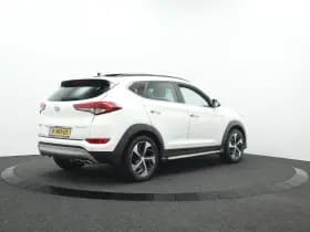 Hyundai Tucson thumbnail 2