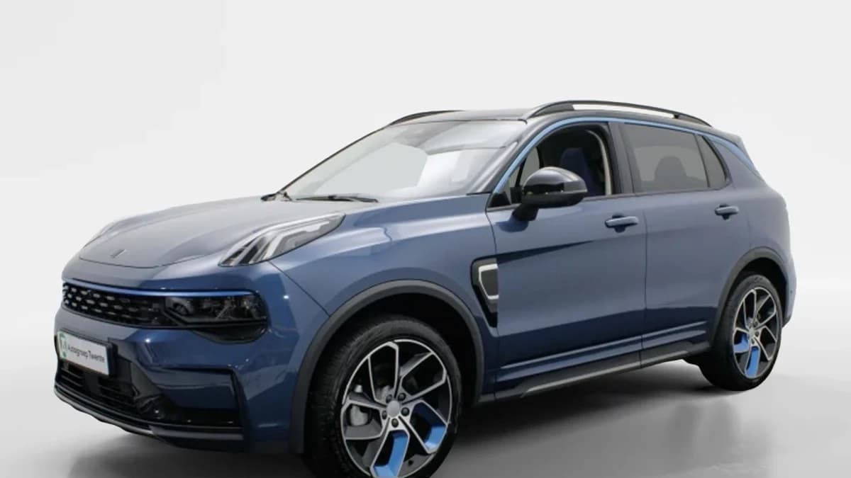 Lynk & Co 01 — foto 1