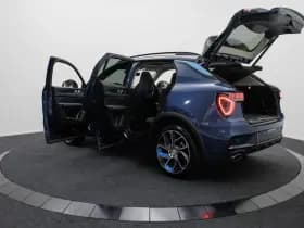 Lynk & Co 01 thumbnail 3